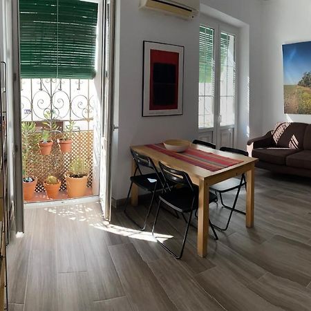 Apartamento Imperial Sevilla City Center Bagian luar foto