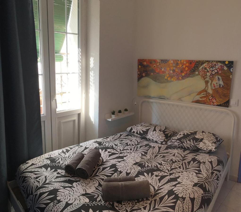Apartamento Imperial Sevilla City Center Bagian luar foto