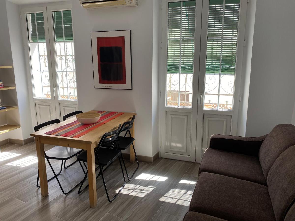 Apartamento Imperial Sevilla City Center Bagian luar foto