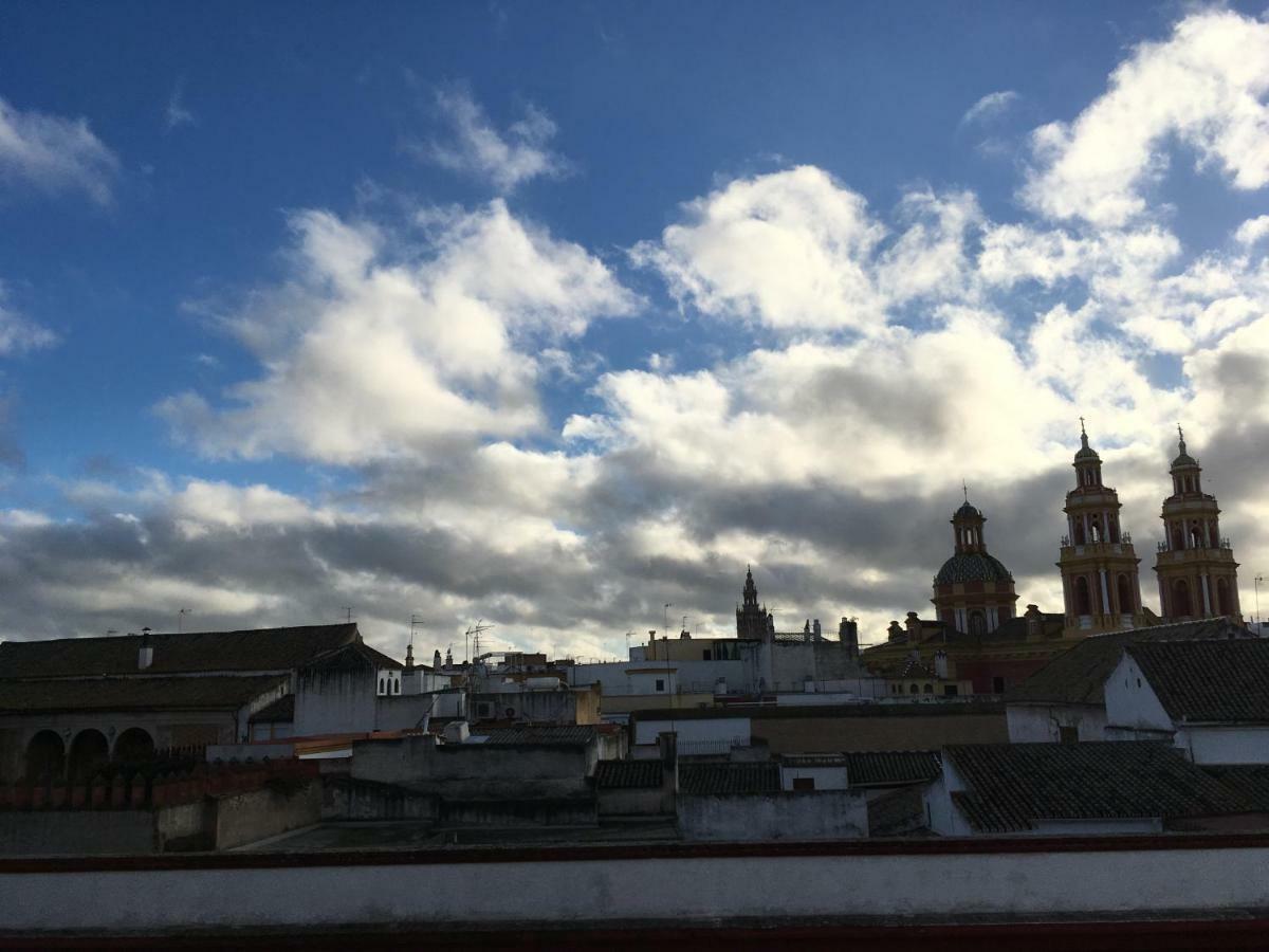Apartamento Imperial Sevilla City Center Bagian luar foto