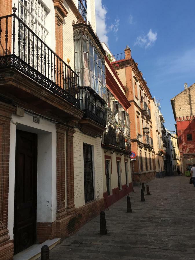 Apartamento Imperial Sevilla City Center Bagian luar foto